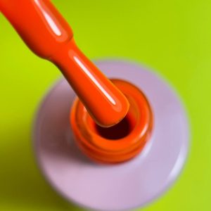 Esmalte semipermanente Neón 05 illusion beauty – 7ml - Imagen 2